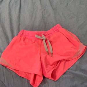 hot pink lulu Hotta hot shorts with tie